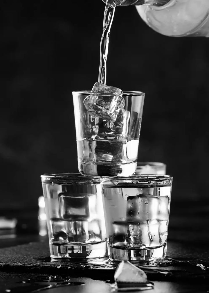 Leinwandbild - Vodka on Ice